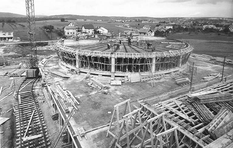 Vue du chantier de construction. © Mary  Ruffinoni (reproduction) / Région Bourgogne-Franche-Comté, Inventaire du patrimoine - 2015