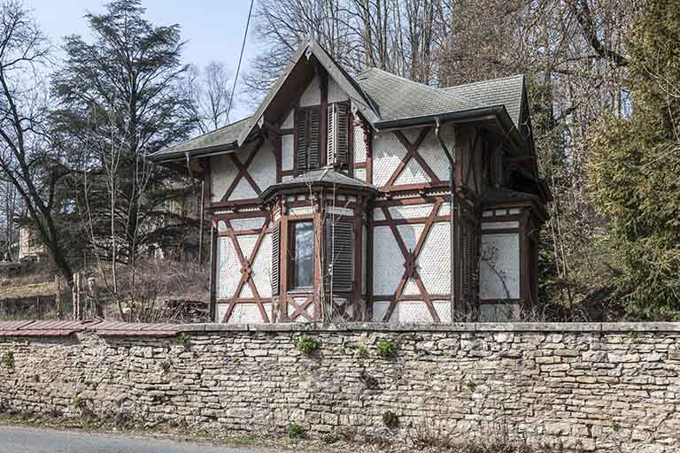 Façade sud de la conciergerie. © Jérôme Mongreville / Région Bourgogne-Franche-Comté, Inventaire du patrimoine - 2015