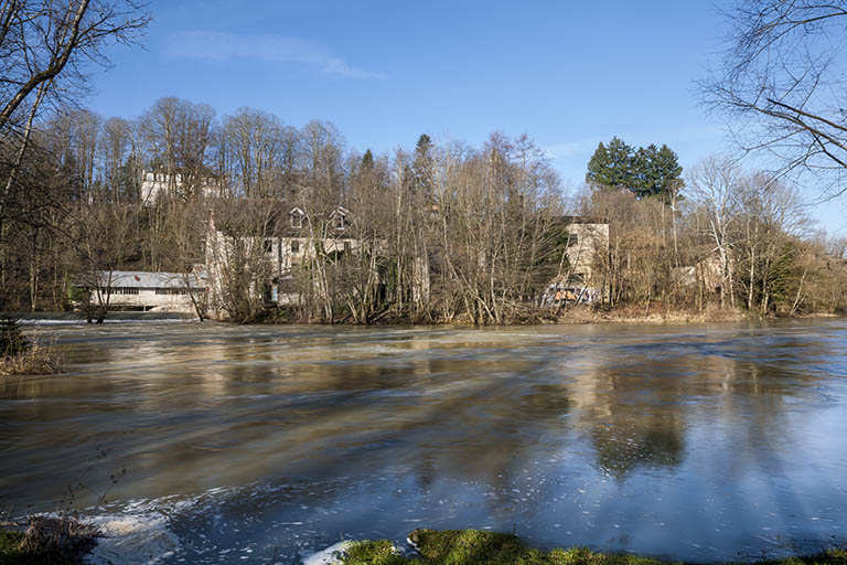 Vue d'ensemble depuis l'est (rive droite). © Jérôme Mongreville / Région Bourgogne-Franche-Comté, Inventaire du patrimoine - 2015
