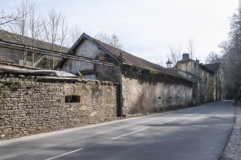 Magasin industriel et logements. © Jérôme Mongreville / Région Bourgogne-Franche-Comté, Inventaire du patrimoine - 2015