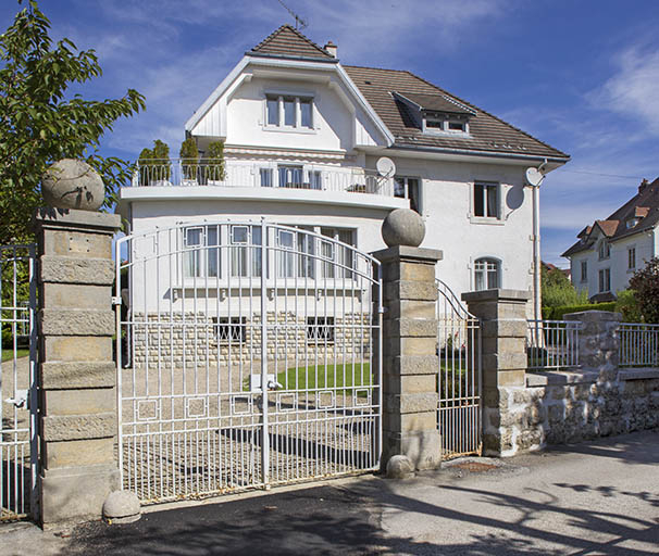 Vue d'ensemble, depuis le sud. © Sonia Dourlot / Région Bourgogne-Franche-Comté, Inventaire du patrimoine - 2015