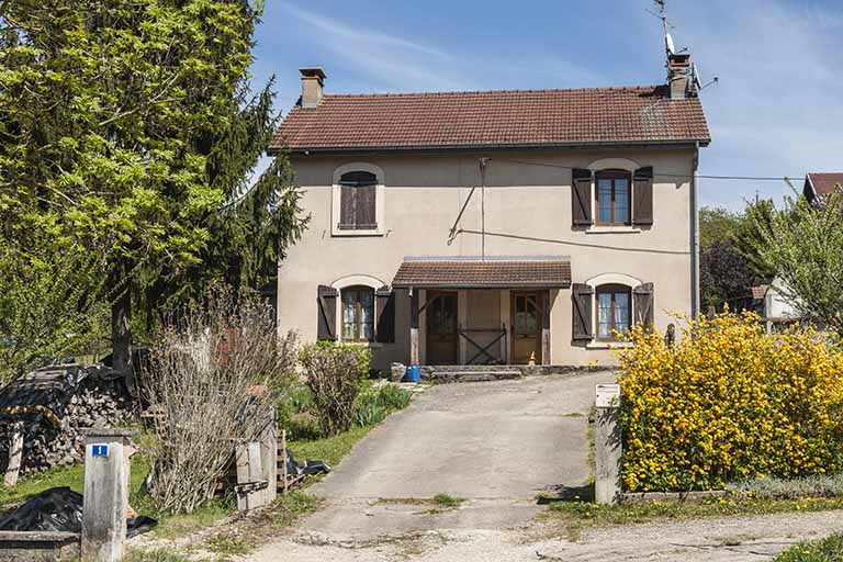 Maison ouvrière à deux logements (3 rue des Salines). © Jérôme Mongreville / Région Bourgogne-Franche-Comté, Inventaire du patrimoine - 2015 Maison ouvrière à deux logements (3 rue des Salines). © Jérôme Mongreville / Région Bourgogne-Franche-Comté, Inventaire du patrimoine - 2015