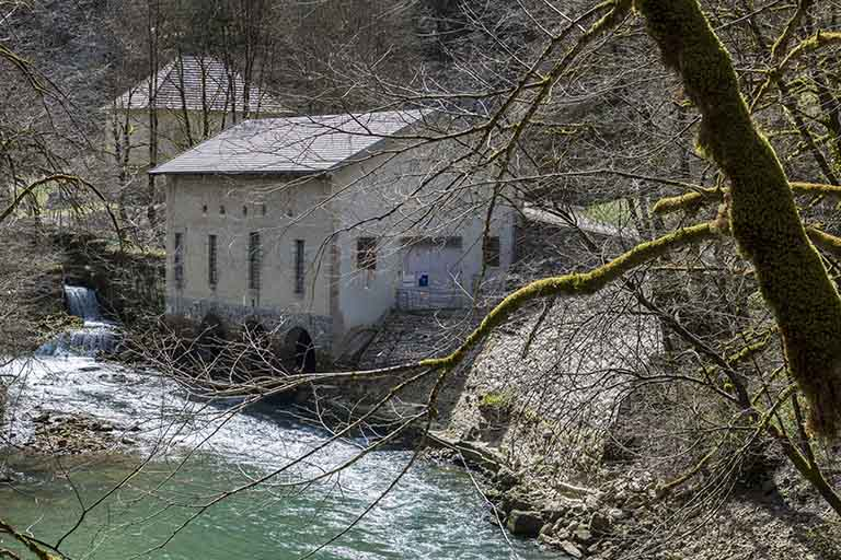 La centrale depuis l'aval. © Jérôme Mongreville / Région Bourgogne-Franche-Comté, Inventaire du patrimoine - 2015