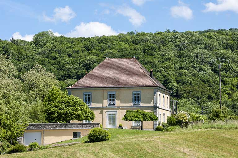 Logement patronal depuis l'ouest. © Jérôme Mongreville / Région Bourgogne-Franche-Comté, Inventaire du patrimoine - 2015 Logement patronal depuis l'ouest. © Jérôme Mongreville / Région Bourgogne-Franche-Comté, Inventaire du patrimoine - 2015