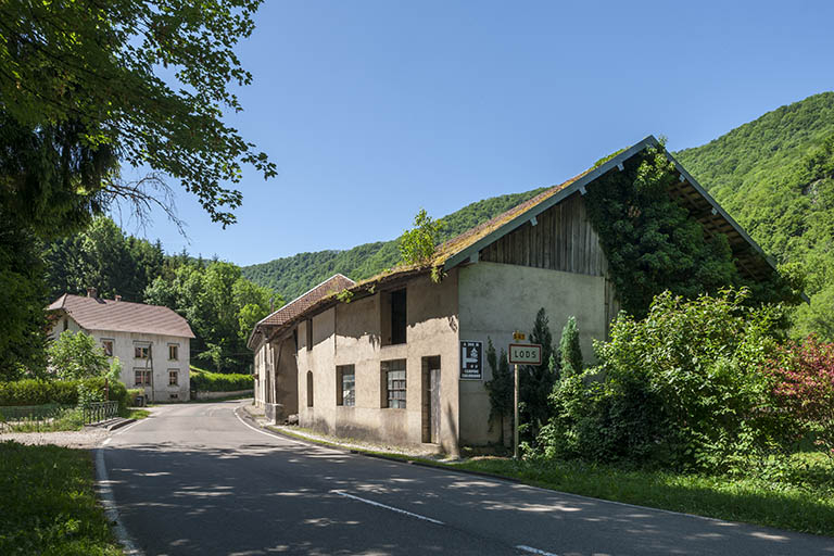 Vue d'ensemble depuis le nord-ouest. © Jérôme Mongreville / Région Bourgogne-Franche-Comté, Inventaire du patrimoine - 2015 Vue d'ensemble depuis le nord-ouest. © Jérôme Mongreville / Région Bourgogne-Franche-Comté, Inventaire du patrimoine - 2015