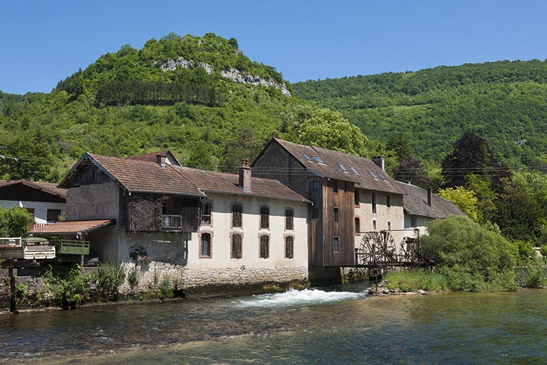 Vue d'ensemble depuis l'ouest. © Jérôme Mongreville / Région Bourgogne-Franche-Comté, Inventaire du patrimoine - 2015