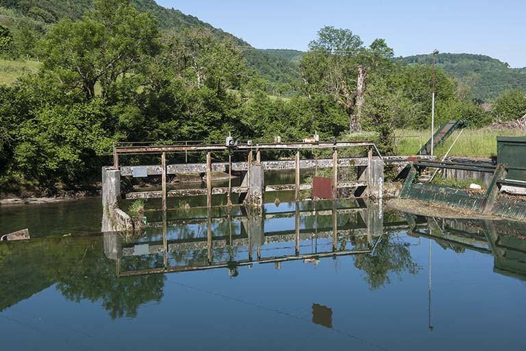 Vannage du barrage. © Jérôme Mongreville / Région Bourgogne-Franche-Comté, Inventaire du patrimoine - 2015 Vannage du barrage. © Jérôme Mongreville / Région Bourgogne-Franche-Comté, Inventaire du patrimoine - 2015
