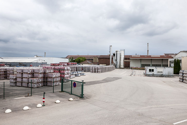 Vue d'ensemble depuis l'entrée. © Jérôme Mongreville / Région Bourgogne-Franche-Comté, Inventaire du patrimoine - 2015 Vue d'ensemble depuis l'entrée. © Jérôme Mongreville / Région Bourgogne-Franche-Comté, Inventaire du patrimoine - 2015