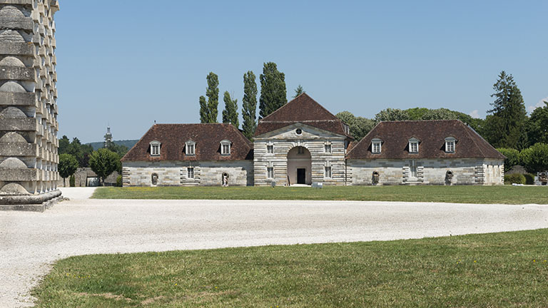 Logement des ouvriers (berniers) est. © Jérôme Mongreville / Région Bourgogne-Franche-Comté, Inventaire du patrimoine - 2015 Logement des ouvriers (berniers) est. © Jérôme Mongreville / Région Bourgogne-Franche-Comté, Inventaire du patrimoine - 2015