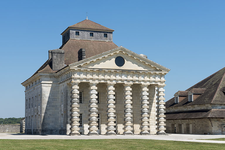 Maison du directeur. Vue de trois quarts gauche. © Jérôme Mongreville / Région Bourgogne-Franche-Comté, Inventaire du patrimoine - 2015 Maison du directeur. Vue de trois quarts gauche. © Jérôme Mongreville / Région Bourgogne-Franche-Comté, Inventaire du patrimoine - 2015