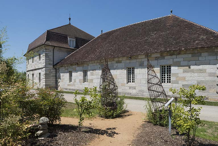 Façade postérieure de la tonnellerie. © Jérôme Mongreville / Région Bourgogne-Franche-Comté, Inventaire du patrimoine - 2015 Façade postérieure de la tonnellerie. © Jérôme Mongreville / Région Bourgogne-Franche-Comté, Inventaire du patrimoine - 2015