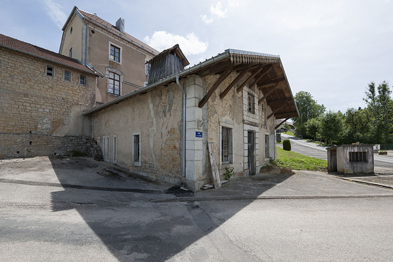 Vue de trois quarts gauche. © Jérôme Mongreville / Région Bourgogne-Franche-Comté, Inventaire du patrimoine - 2015