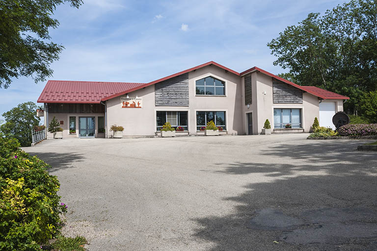 Vue d'ensemble depuis le sud. © Jérôme Mongreville / Région Bourgogne-Franche-Comté, Inventaire du patrimoine - 2015