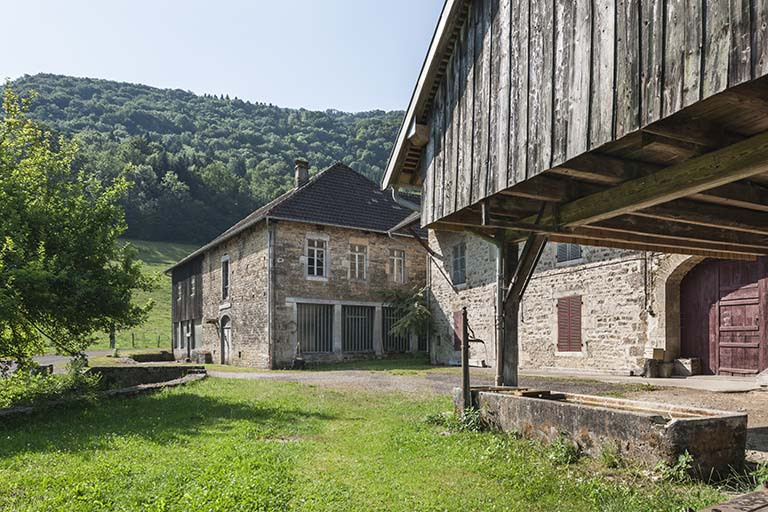 Atelier de fabrication vu de trois quarts droite. © Jérôme Mongreville / Région Bourgogne-Franche-Comté, Inventaire du patrimoine - 2015