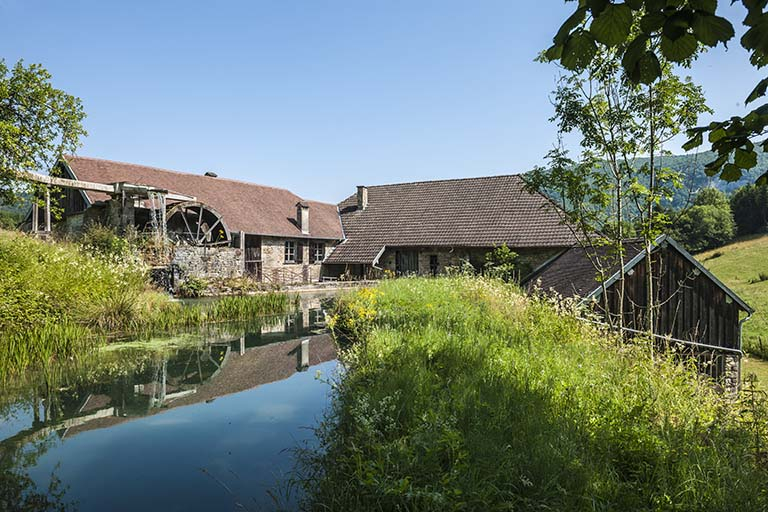 La taillanderie vue depuis le canal d'amenée. © Jérôme Mongreville / Région Bourgogne-Franche-Comté, Inventaire du patrimoine - 2015