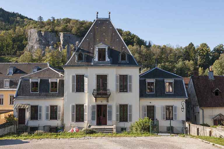 Façade postérieure du logement patronal. Vue de face. © Jérôme Mongreville / Région Bourgogne-Franche-Comté, Inventaire du patrimoine - 2015