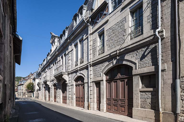 Atelier de fabrication sur la rue Cusenier. Vue de trois quarts droite. © Jérôme Mongreville / Région Bourgogne-Franche-Comté, Inventaire du patrimoine - 2015