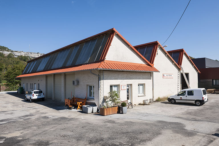 Vue de trois quarts gauche. © Jérôme Mongreville / Région Bourgogne-Franche-Comté, Inventaire du patrimoine - 2015