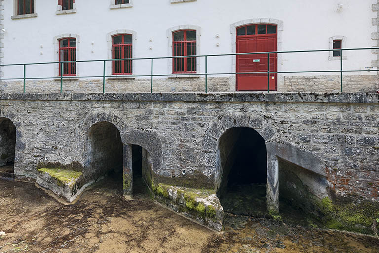 Conduits d'évacuation des groupes turbo-alternateurs. © Jérôme Mongreville / Région Bourgogne-Franche-Comté, Inventaire du patrimoine - 2015 Conduits d'évacuation des groupes turbo-alternateurs. © Jérôme Mongreville / Région Bourgogne-Franche-Comté, Inventaire du patrimoine - 2015