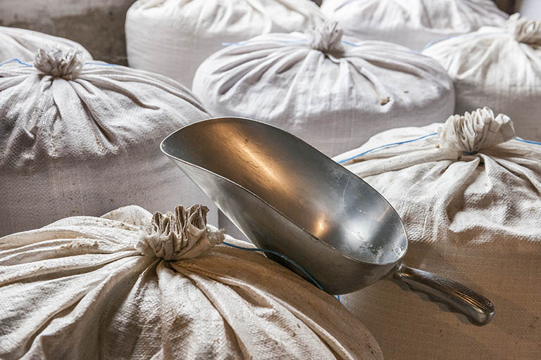 Sacs de son. © Jérôme Mongreville / Région Bourgogne-Franche-Comté, Inventaire du patrimoine - 2015