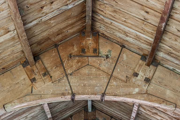 Détail de la jonction d'une ferme. © Jérôme Mongreville / Région Bourgogne-Franche-Comté, Inventaire du patrimoine - 2015