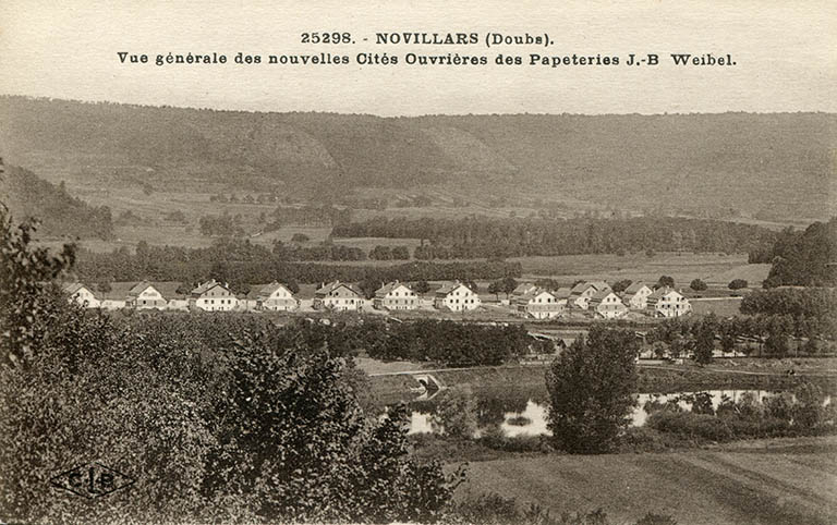 Novillars (Doubs). Vue générale des Cités ouvrières Ouvrières des Papeteries J.B. Weibel, carte postale, début 20e siècle. © Léa Huguenin-Vuillemin / Région Bourgogne-Franche-Comté, Inventaire du patrimoine - 2015