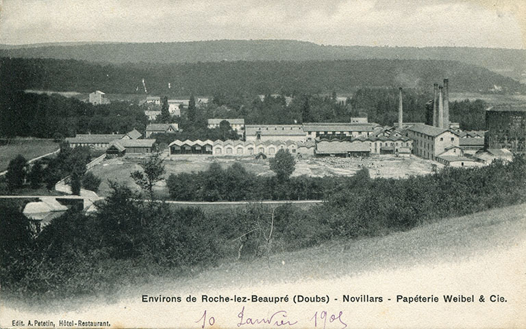 Environs de Roche-lez-Beaupré (Doubs). Novillars. Papeterie Weibel et Cie, carte postale, limite 19e 20e siècle. © Léa Huguenin-Vuillemin / Région Bourgogne-Franche-Comté, Inventaire du patrimoine - 2015