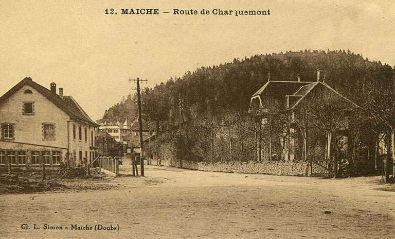 12. Maîche - Route de Charquemont [au niveau des n° 2 et 5 rue Sainte-Anne], 1ère moitié 20e siècle (avant 1936). © Laurent Poupard / Région Bourgogne-Franche-Comté, Inventaire du patrimoine - 2015