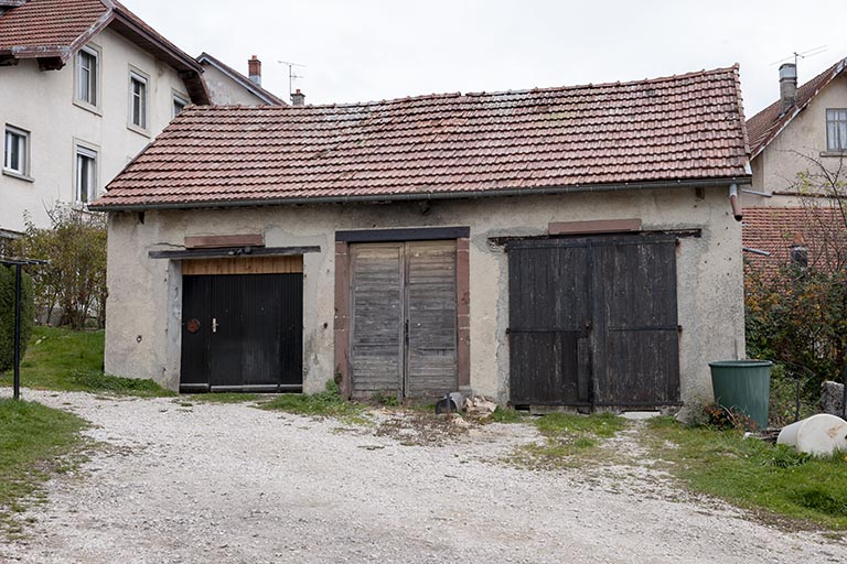 Ancien atelier ou remise. © Jérôme Mongreville / Région Bourgogne-Franche-Comté, Inventaire du patrimoine - 2015