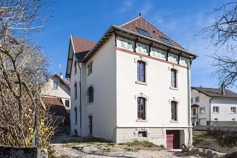 Maison : façades postérieure et latérale gauche. © Jérôme Mongreville / Région Bourgogne-Franche-Comté, Inventaire du patrimoine - 2015