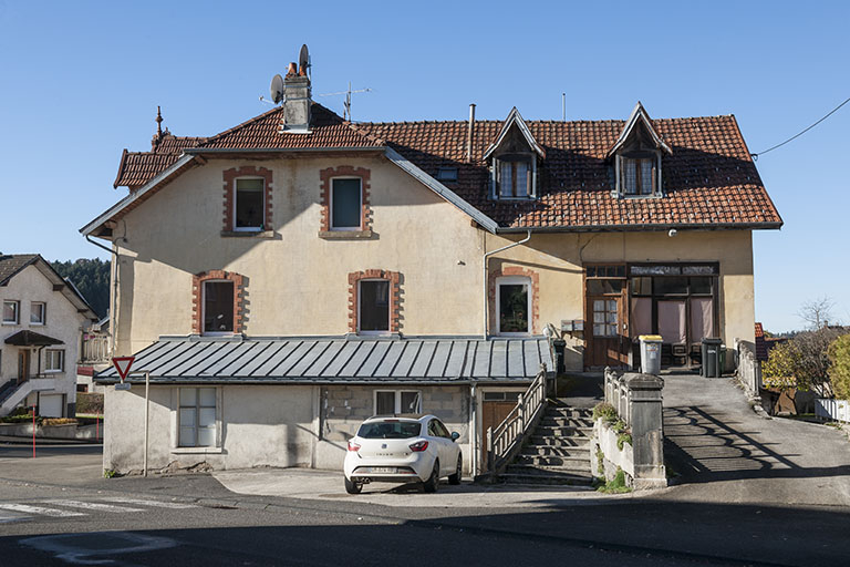 Façade latérale droite. © Jérôme Mongreville / Région Bourgogne-Franche-Comté, Inventaire du patrimoine - 2015