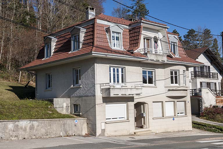 Un petit atelier de décolletage de l'après-guerre : l'affaire d'Emile Bessot (1953), au 8 rue Saint-Michel. © Jérôme Mongreville / Région Bourgogne-Franche-Comté, Inventaire du patrimoine - 2015