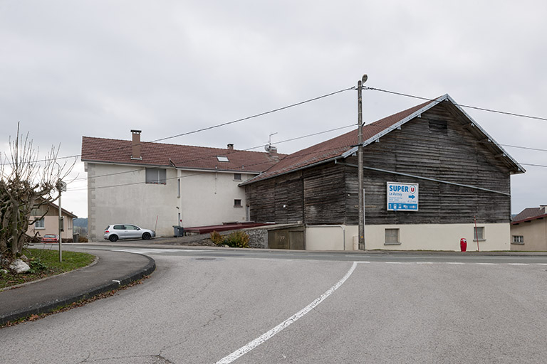 Vue d'ensemble, depuis le nord. © Jérôme Mongreville / Région Bourgogne-Franche-Comté, Inventaire du patrimoine - 2015 Vue d'ensemble, depuis le nord. © Jérôme Mongreville / Région Bourgogne-Franche-Comté, Inventaire du patrimoine - 2015