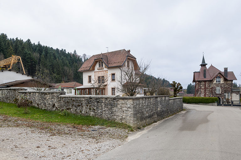 Villa Mascotte et logement patronal, vus de la rue Fin Yotte à l'est. © Jérôme Mongreville / Région Bourgogne-Franche-Comté, Inventaire du patrimoine - 2015