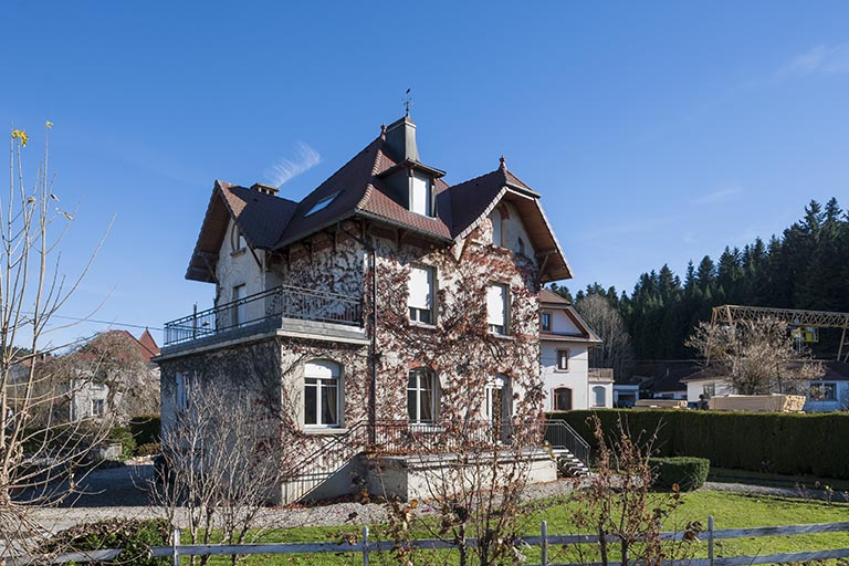 Villa Mascotte : façades postérieure et latérale droite. © Jérôme Mongreville / Région Bourgogne-Franche-Comté, Inventaire du patrimoine - 2015
