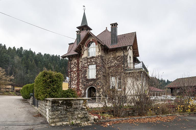 Villa Mascotte : façade antérieure, de trois quarts droite. © Jérôme Mongreville / Région Bourgogne-Franche-Comté, Inventaire du patrimoine - 2015