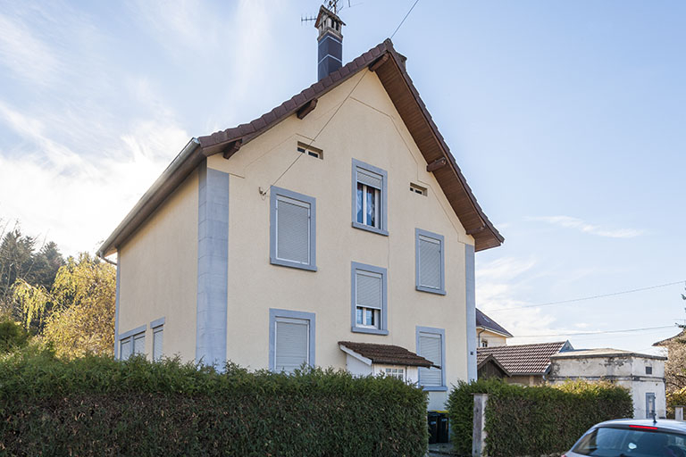 Façades antérieure et latérale gauche. © Jérôme Mongreville / Région Bourgogne-Franche-Comté, Inventaire du patrimoine - 2015