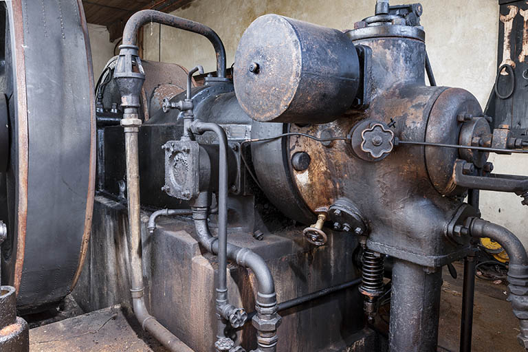 Moteur diesel Duvant. Détail. © Jérôme Mongreville / Région Bourgogne-Franche-Comté, Inventaire du patrimoine - 2015