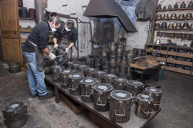 Démoulage (1). © Jérôme Mongreville / Région Bourgogne-Franche-Comté, Inventaire du patrimoine - 2015