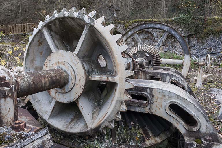 Turbine double. Transmission par engrenage conique. © Jérôme Mongreville / Région Bourgogne-Franche-Comté, Inventaire du patrimoine - 2015 Turbine double. Transmission par engrenage conique. © Jérôme Mongreville / Région Bourgogne-Franche-Comté, Inventaire du patrimoine - 2015