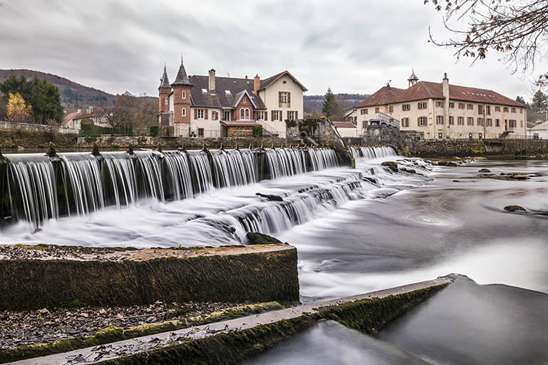 Vue d'ensemble depuis le nord-est. © Jérôme Mongreville / Région Bourgogne-Franche-Comté, Inventaire du patrimoine - 2015