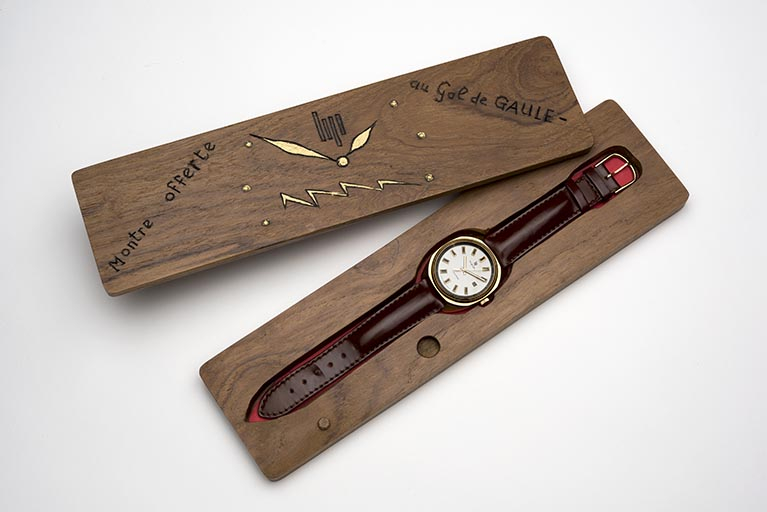 La montre dans son étui. © Sonia Dourlot / Région Bourgogne-Franche-Comté, Inventaire du patrimoine - 2015