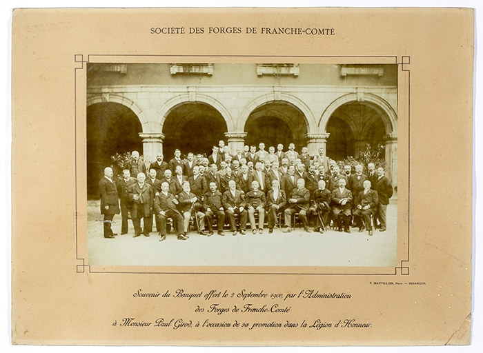 Souvenir du Banquet offert le 2 Septembre 1900 par l'Administration des Forges de Franche-Comté à Monsieur Paul Girod à l'occasion de sa promotion dans la Légion d'Honneur. © Sonia Dourlot, E. Mauvillier / Région Bourgogne-Franche-Comté, Inventaire du patrimoine - 2015 Souvenir du Banquet offert le 2 Septembre 1900 par l'Administration des Forges de Franche-Comté à Monsieur Paul Girod à l'occasion de sa promotion dans la Légion d'Honneur. © Sonia Dourlot, E. Mauvillier / Région Bourgogne-Franche-Comté, Inventaire du patrimoine - 2015