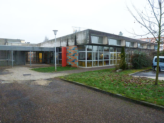 Angle sud-ouest de la cantine (en 2012) © Philippe Mairot / Région Bourgogne-Franche-Comté, Inventaire du patrimoine - 2015