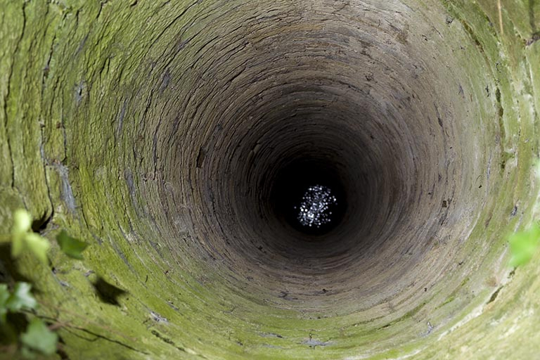 Le trou du puits. © Sonia Dourlot / Région Bourgogne-Franche-Comté, Inventaire du patrimoine - 2015 Le trou du puits. © Sonia Dourlot / Région Bourgogne-Franche-Comté, Inventaire du patrimoine - 2015