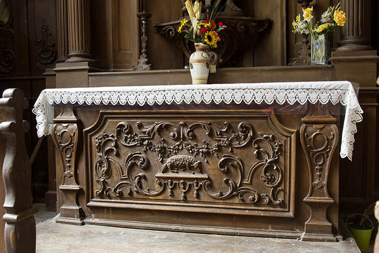 Chapelle seigneuriale : l'autel. © Sonia Dourlot / Région Bourgogne-Franche-Comté, Inventaire du patrimoine - 2015