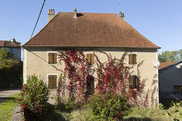 Façade antérieure. © Sonia Dourlot / Région Bourgogne-Franche-Comté, Inventaire du patrimoine - 2015