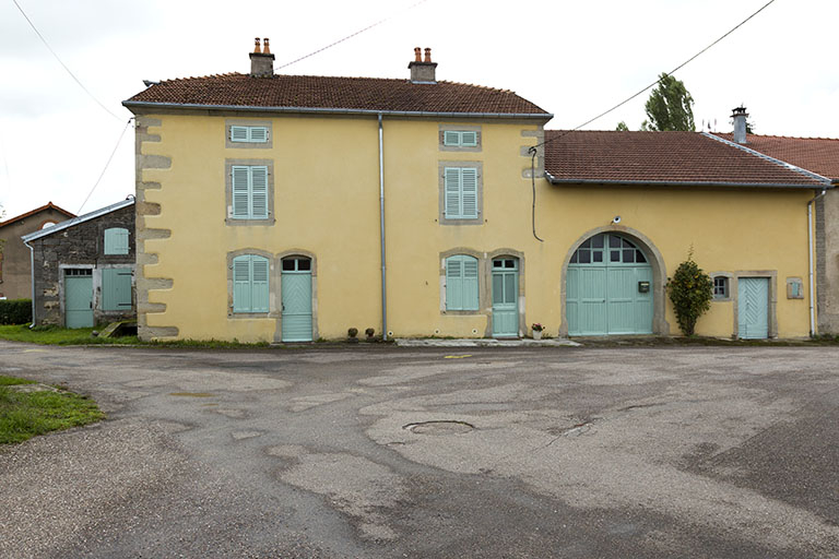 Ferme, rue de la Pompe. © Sonia Dourlot / Région Bourgogne-Franche-Comté, Inventaire du patrimoine - 2015