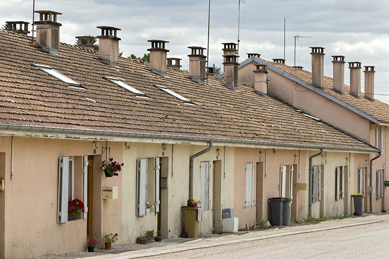 Maisons d'ouvriers. © Sonia Dourlot / Région Bourgogne-Franche-Comté, Inventaire du patrimoine - 2015 Maisons d'ouvriers. © Sonia Dourlot / Région Bourgogne-Franche-Comté, Inventaire du patrimoine - 2015