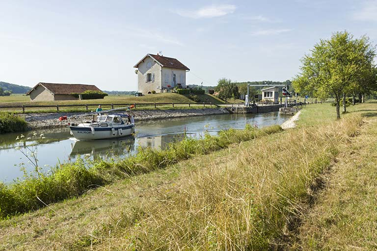 Le site d'écluse de Scey-sur-Saône. © Sonia Dourlot / Région Bourgogne-Franche-Comté, Inventaire du patrimoine - 2015